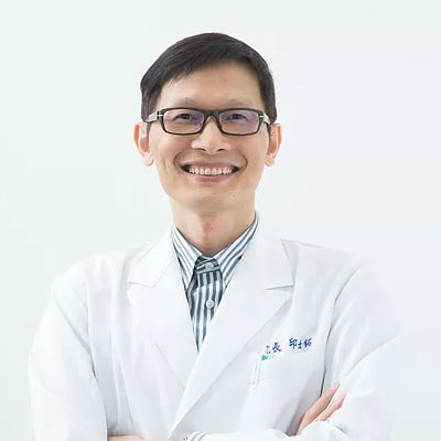 十六年看診資歷，耐心、細心、安心